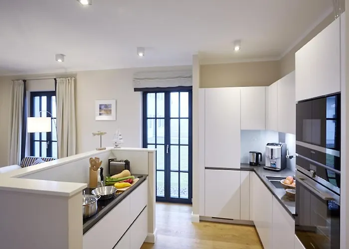 Reetland Am - Luxus Reetdachvilla Mit 3 Schlafzimmern, Sauna Und Kamin F15 * 드란스케